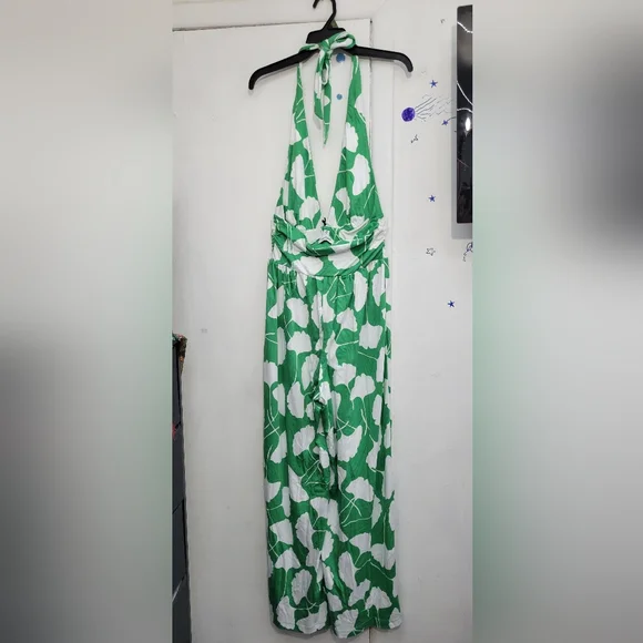 NWT Diane Von Furstenberg Halter Ginkgo Green Jumpsuit One-Piece Size Medium - Picture 4 of 9